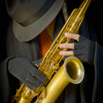 Czym jest hybryda jazzowa i jakie cechy wyróżniają ją spośród innych gatunków jazzu?