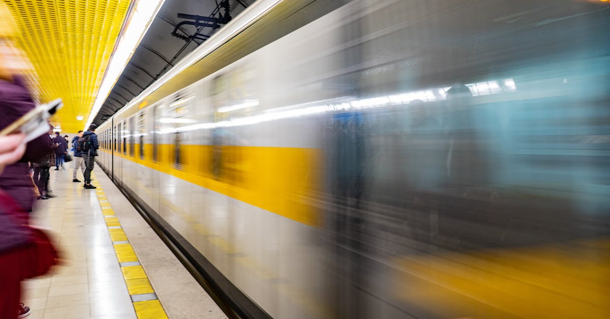 Podróże ekspresowe z PKP Intercity: Które pociągi wybrać dla maksymalnego komfortu?